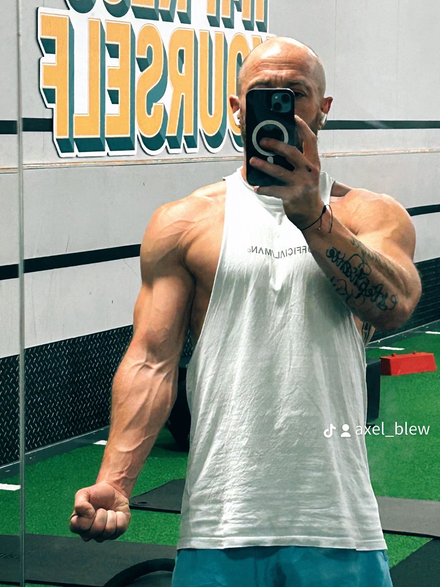 Axelblew's tweet photo. Just a few shots from the past couple of weeks. Nothing special lol.
#fitness #gym #fit #puregym #postpump #fypシ #fypシ゚viral #sexy https://t.co/BDugyPAzyj