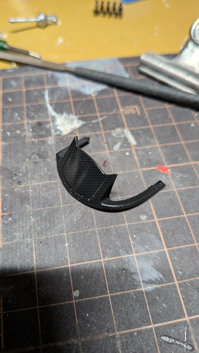 MASAMETAL17's tweet image. MENGMODEL ZX10R
エンジンとリヤ周り進捗
チェーンカバーとリヤフェンダーにカーボンデカール貼りました
＃MENGMODEL
#zx10r 
＃バイクプラモ盛り上げ隊