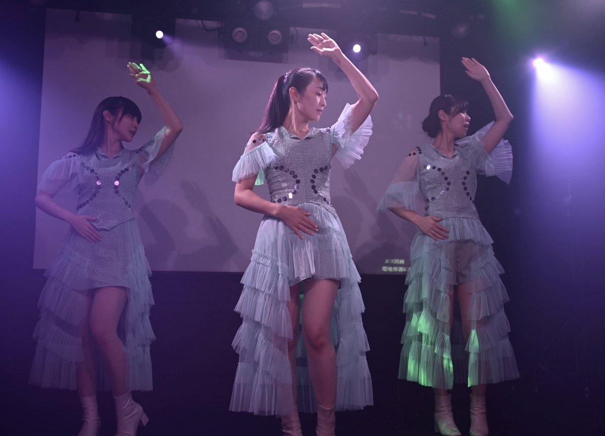 WaRM_prfm's tweet photo. #PYYOU DAY1ありがとうございました！

WaRMのセトリは

🪐ネビュラロマンス
🏮Cling Cling
🙅🏻‍♀️だいじょばない
🌟The Light

を披露させて頂きました！
沢山盛り上げてくださって嬉しかったです☺️
本当にありがとうございました！！！！ https://t.co/vG7c442MAg