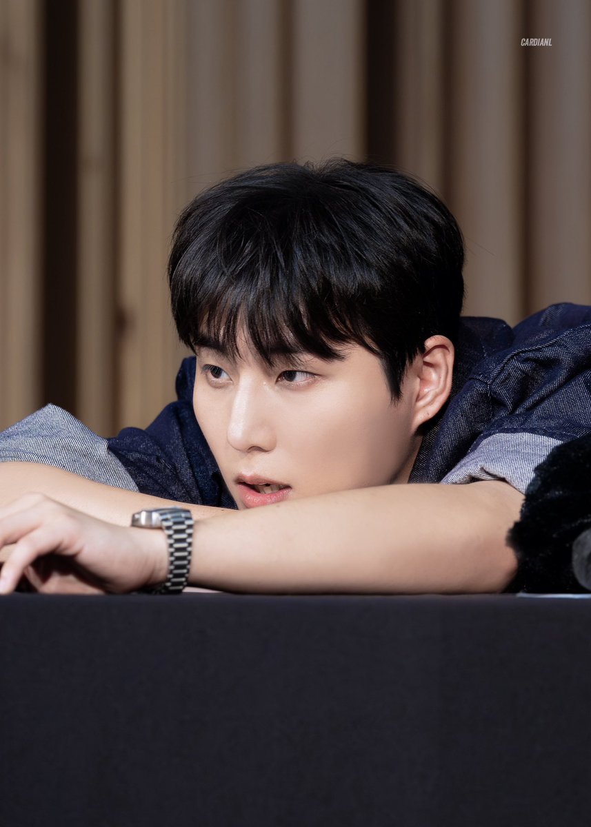 _goldielisajane's tweet photo. 아 내 블러셔 https://t.co/n2QlM34MWn