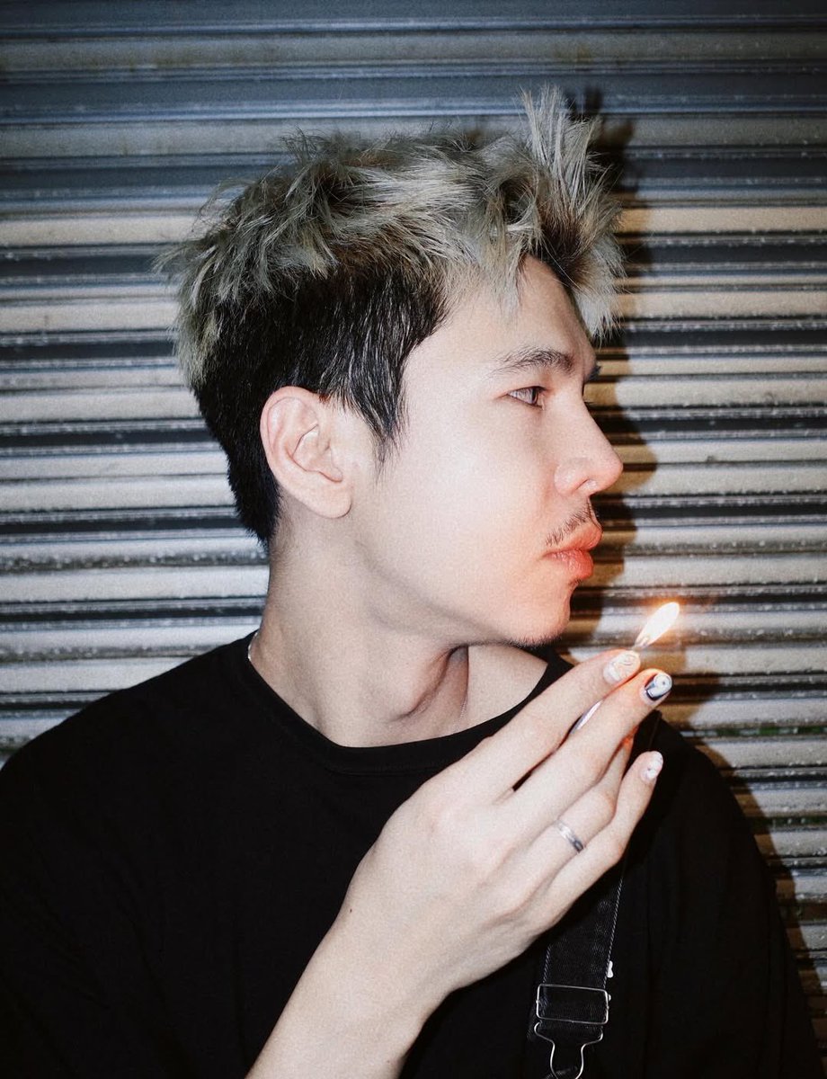 [250922] 
IG : yosatorn_job Update 

ยี่สิบเก้าขวบแล้วครับ

//HBD นะครับ ใกล้เลขสามแล้วขอให้ไม่ปวดหลังงง  🎂🎊
#BDJob29th
<a href="/JobbyNoo/">NooJobby</a> #JobYosatorn
#NooJobby #หนูจ๊อบบี้