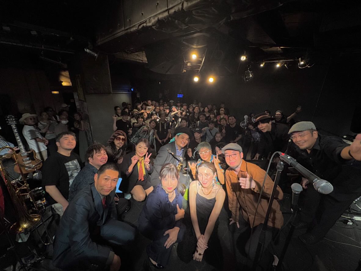 Q.A.S.B. 20th Anniversary Party
沢山のご来場ありがとうございました☆

#qasb
<a href="/OsakaMonaurail/">オーサカ=モノレール</a> <a href="/BASEMENTxBAR/">下北沢BASEMENTBAR</a>