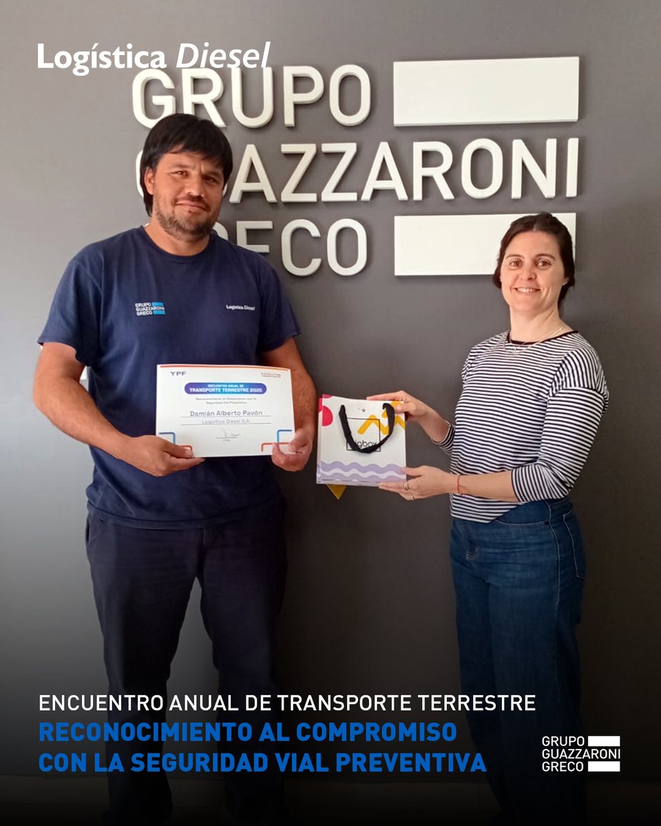 Logística Diesel S.A. participó del "Encuentro Anual de Transporte Terrestre" se otorgaron menciones de "Reconocimiento al compromiso con la seguridad vial preventiva" a choferes destacados.
Por Logística Diesel S.A.: Damián Alberto Pavón y Juan José Martín.
Felicitaciones!