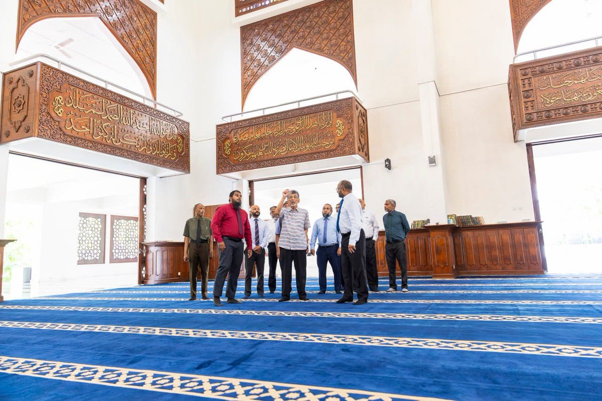 Dato’ Hajeedar, together with senior members of the Foundation, visited the Islamic Centre today and met with the Minister of Islamic Affairs <a href="/Mohamedshaheem1/">Mohamed Shaheem Ali Saeed</a> and the Ministry’s staff. 

We thank the Ministry for the warm welcome.

<a href="/MVIaffairs/">Ministry of Islamic Affairs</a>