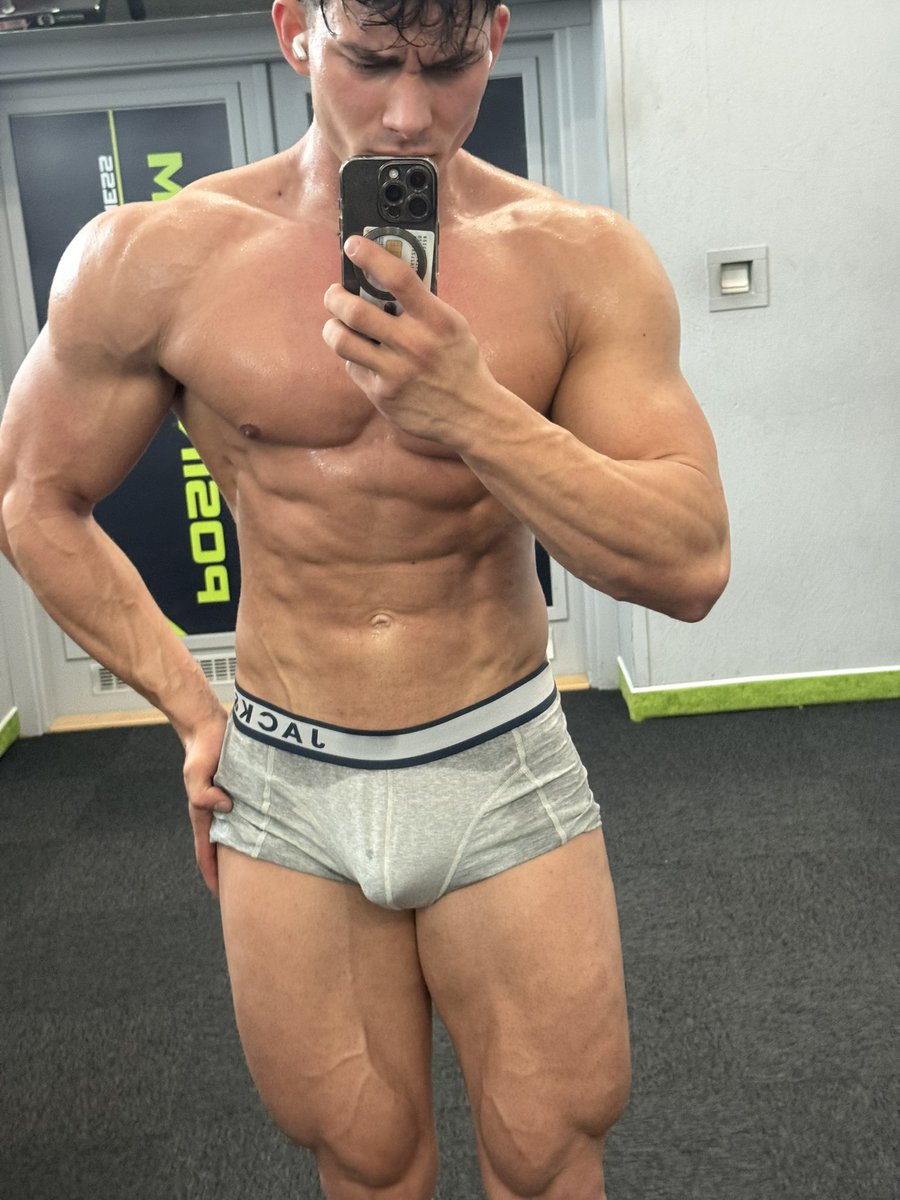 Online now 👑
Come to worship and supprt my way this month 
<a href="/Flirt4Free/">Flirt4Free</a>