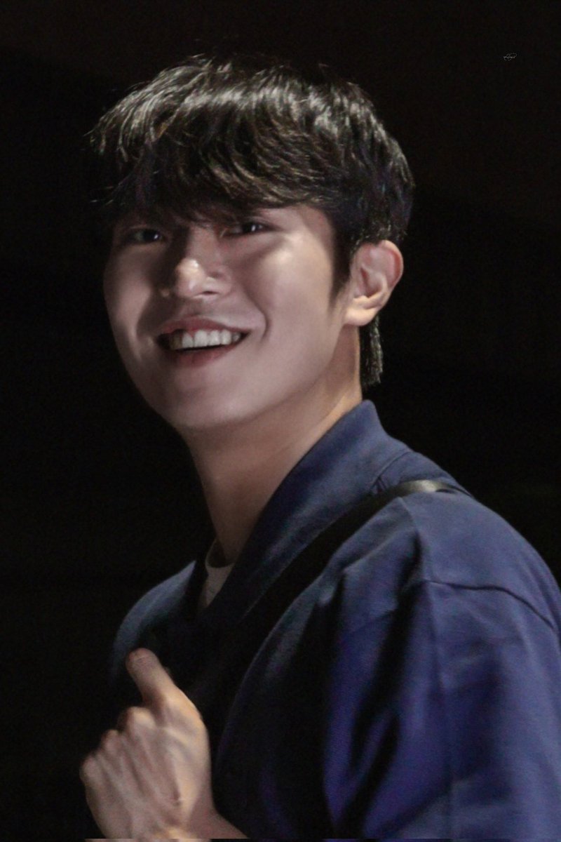 250613 니진스키 / 퇴근길
스트라빈스키役 #김재한 배우

김재한 귀..여워..( ՞꜆.  ̫.꜀ ՞) 히힛.