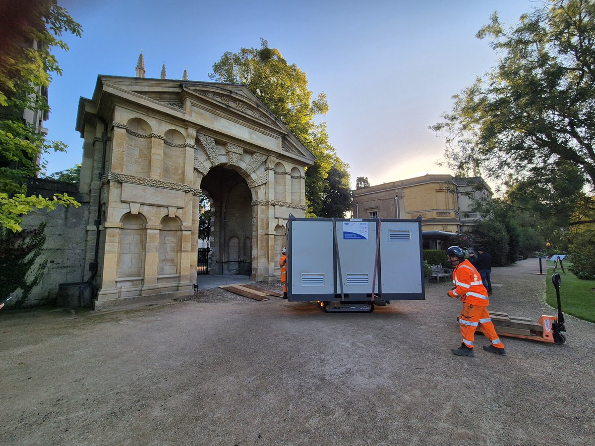 DarnellsLtd's tweet image. Today our engineers have been busy positioning a temporary plant room at Oxford Botanical Gardens to allow us to refurbish the boiler plant room whilst maintaining heating to the greenhouses. #robot #robotwars