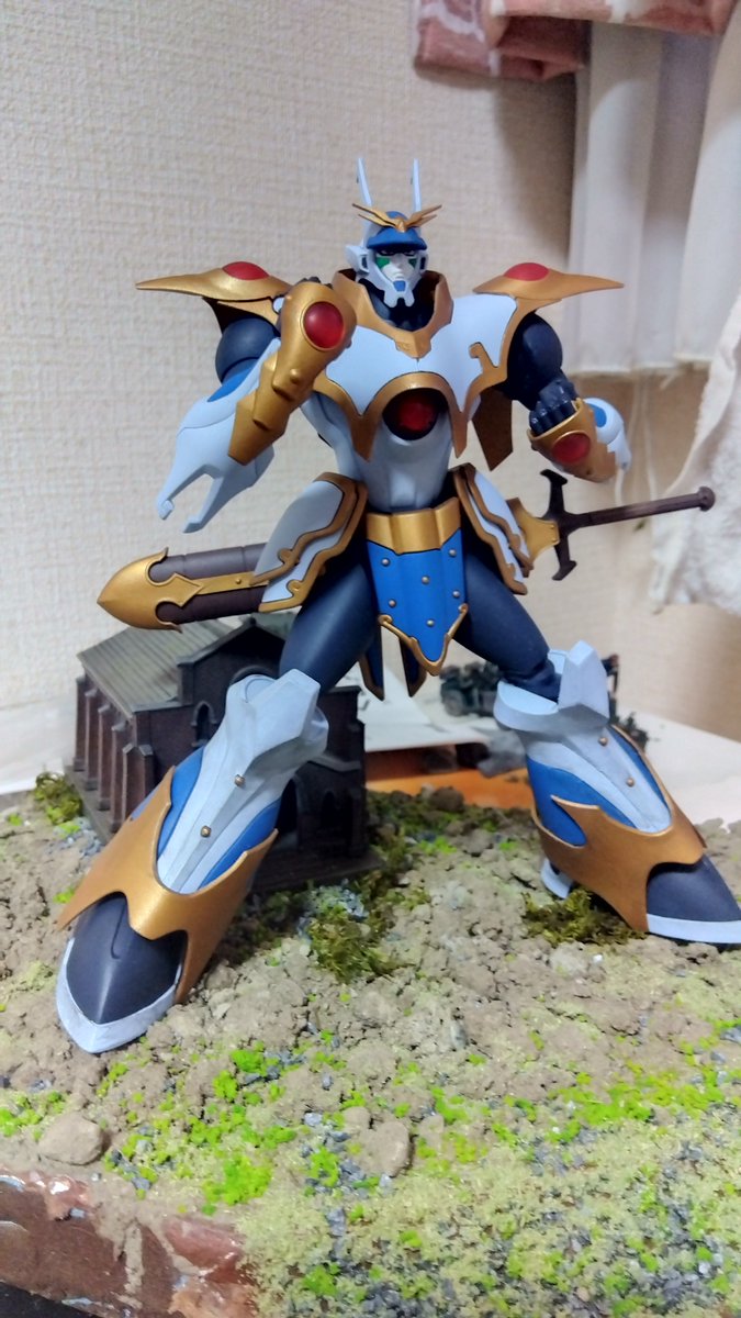 YURIncubator's tweet photo. #MODERIOD の「スサノオ第二形態」を筆塗全塗装で組みました。
脚の合わせ目の部分が、何気に、このキットの一番の鬼門で正直、失敗しました。
写真では失敗した部分は上手く誤魔化せてるならこっちの勝ちかな?
しかし今までのMODEROIDで一番作りやすい
#メカスマ
#プラモデルライフ
#めこ生 https://t.co/fF2yLJQttj