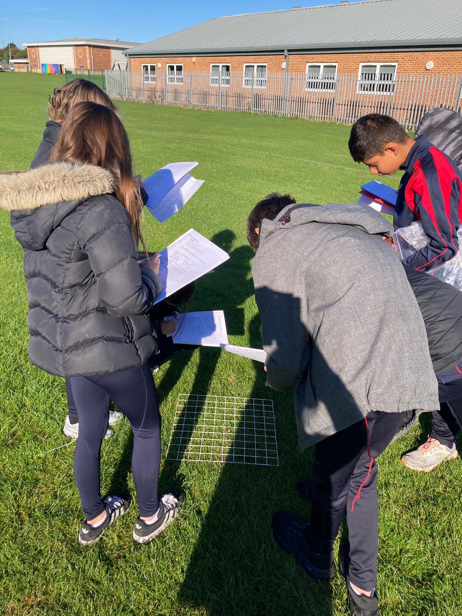 JohnSpenceCHS's tweet image. 🌳 Our Year 9 geographers have been out on the school site today carrying out fieldwork on deciduous biomes – exploring, observing and bringing geography to life in their own environment! 🌍📊 #Geography #Fieldwork #OutdoorLearning @PeleTrust #FitForLife