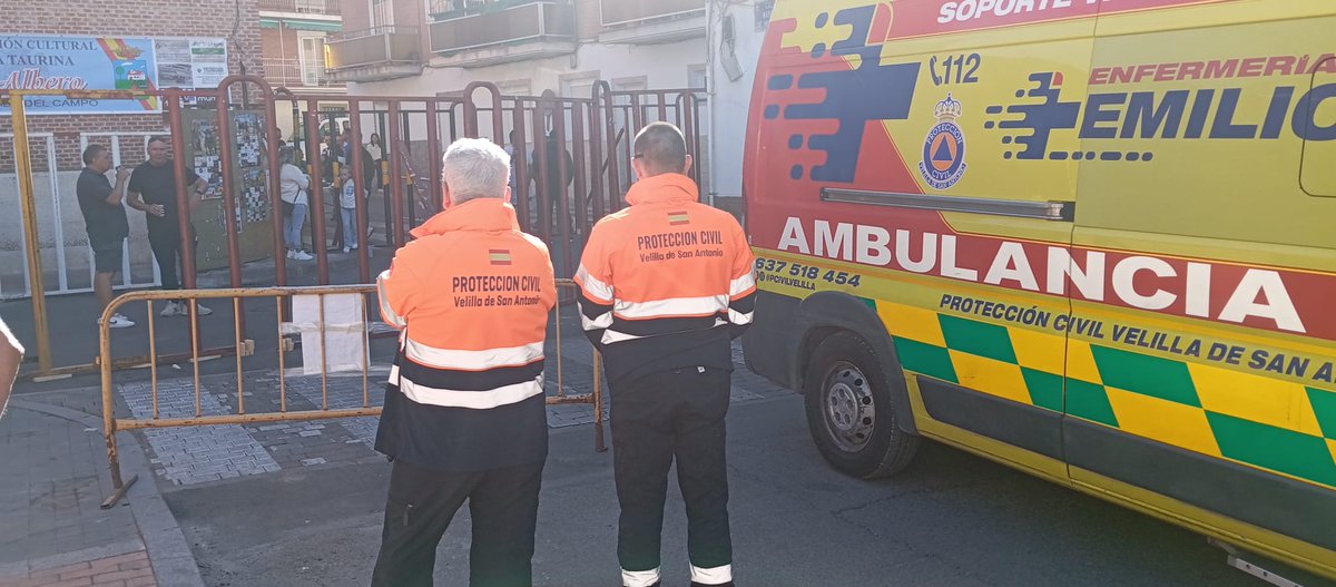 PCivilVelilla's tweet image. Esta mañana hemos vuelto a colaborar con @PCivilMejorada en la realización del #Encierro con motivo de sus #FiestasPatronales2025 #Mejorada2025