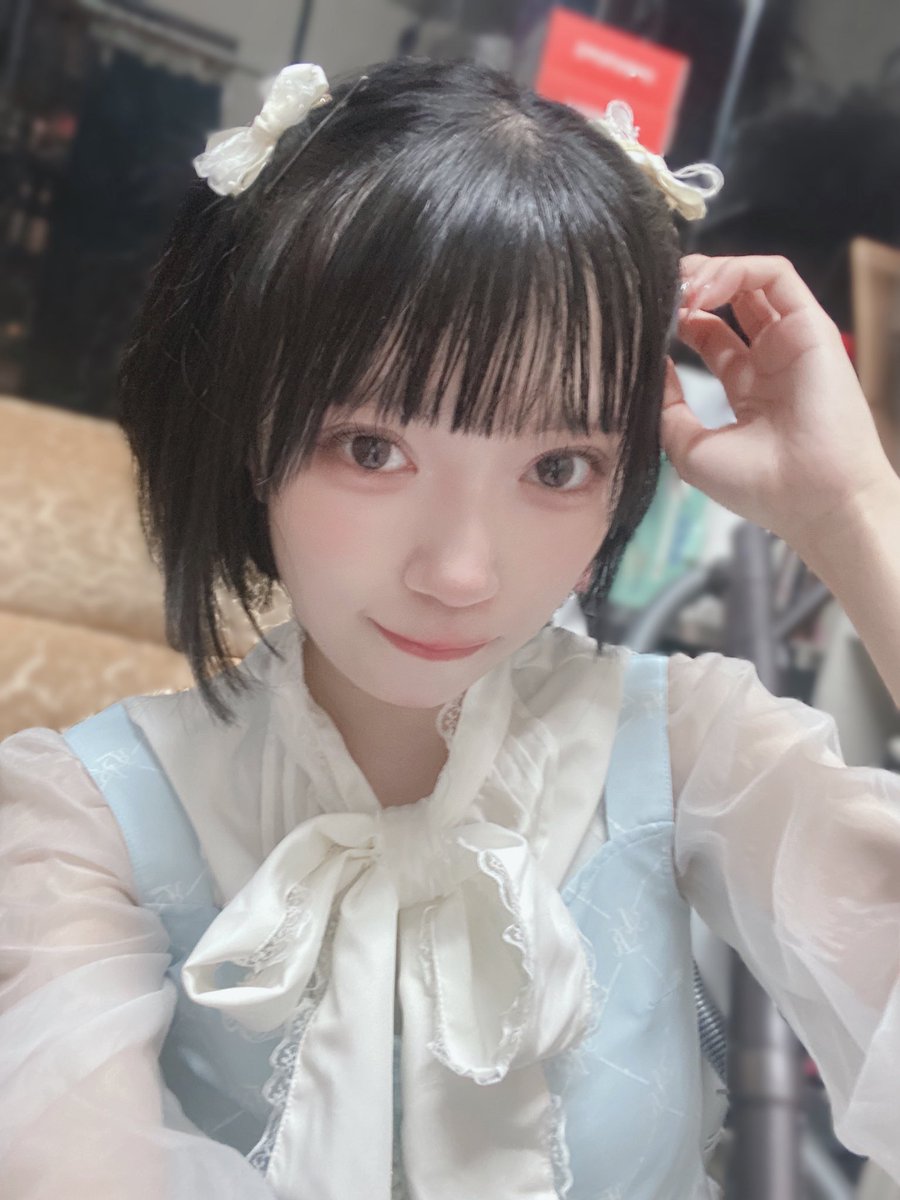 Girls Impact vol.21さんでした❕
逢いに来てくれて、観てくれて有難う〜꒰ᐡ⸝⸝› ·̫ ‹⸝⸝ᐡ꒱♡
今日は歌っている時に初めてステージの一歩外に出てみたよ💭💭アドリブ的な動き少し苦手で今日もどうしよう〜って思ってたんだけど実現できた🫶
今度は座ってみたいなぁ⋈ *。来週も出演するよ.ᐟ.ᐟ