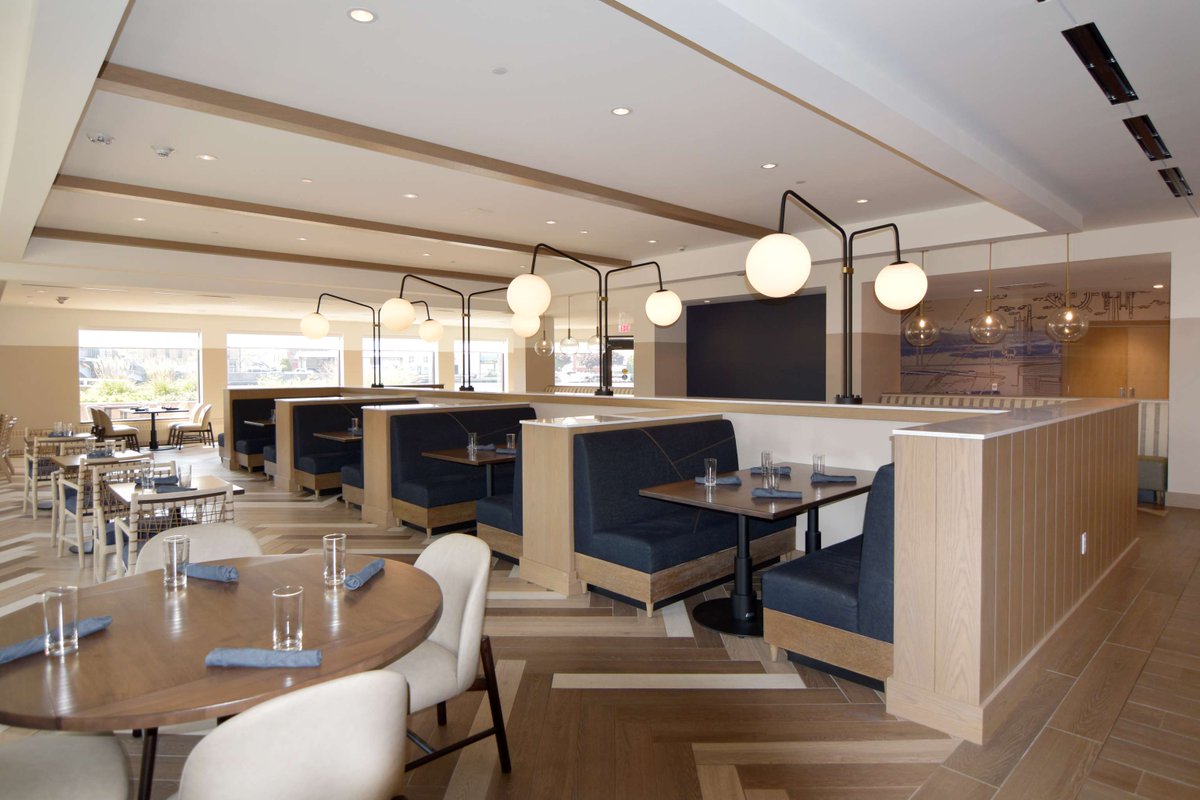 Legat_Architect's tweet image. The Oshkosh Marriott Waterfront Hotel hosted a grand opening and open house of its new, Legat-designed property on the Fox River in downtown Oshkosh, Wisconsin. 
#DowntownOshkosh #HotelDesign #ModernHospitality #WisconsinHotels