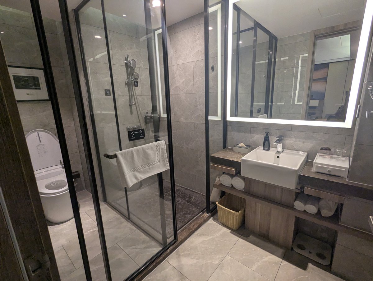 ハイスピ tweet media