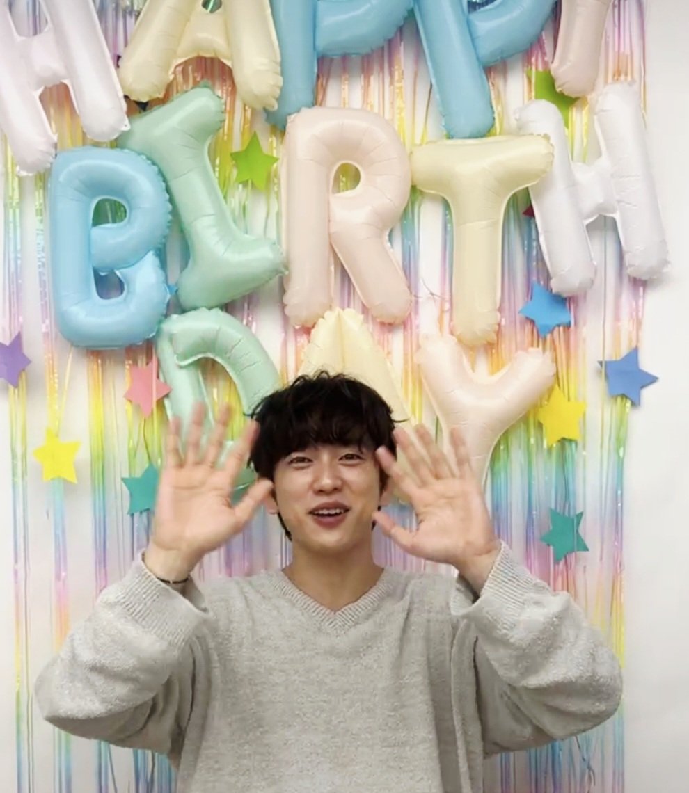 allforyoupope's tweet photo. 💚 May all the good things in the world be yours 
🍑 Happy 31st Birthday Jinyoung
#DiveInto31WithJinyoung https://t.co/xfrswRTFCV
