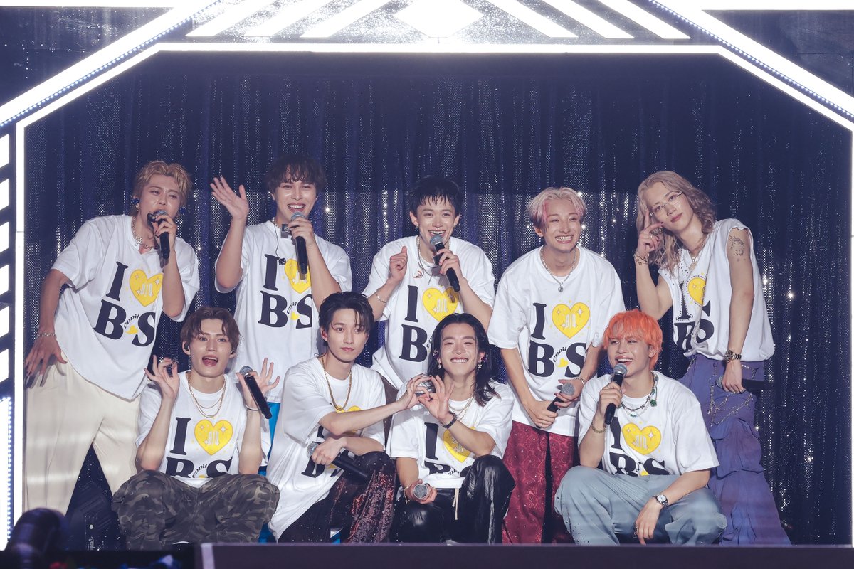 ／
「BUDDiiS vol.10 - COSMiiC -」
横アリ公演REPORT📸
＼

結成5年目のBUDDiiSが
史上最大規模のアリーナツアーを開催❗️

ソニー・ミュージックレーベルズとの契約
来年春のホールツアーも発表し、
輝かしい未来をファンに約束🎪

tvguide.or.jp/news/news-4021…

#BUDDiiS #BUDDiiS_COSMiiC <a href="/buddiis/">BUDDiiS.official</a>