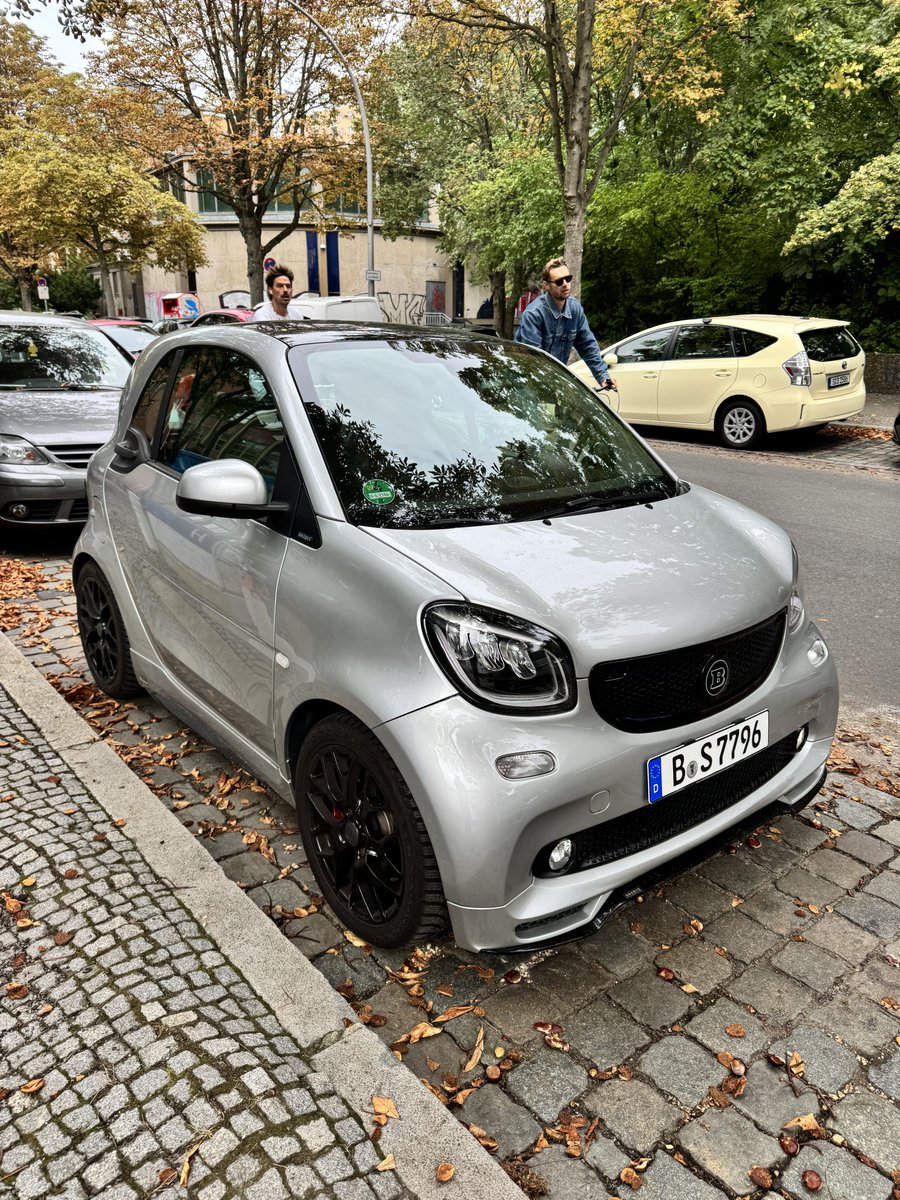 Smart’o parkavimo privalumai. Nu ir Brabus Smart’as