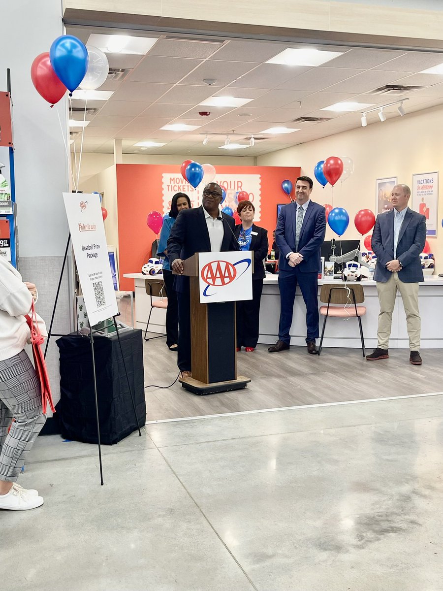 AAACarolinas's tweet photo. We recently celebrated the grand opening of our newest store at the Walmart in North Augusta, SC! Huge thanks to Mayor Briton Williams for the warm welcome and to the @PCNorthAugusta for covering the event! https://t.co/5u0uaKEPdg