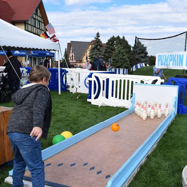 Frankenmuth River Place Shops tweet media