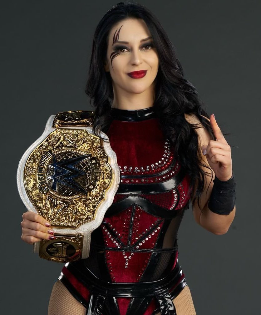 DevilsKissRP's tweet image. Anyone going to congratulate your mamasita as champ? 💋