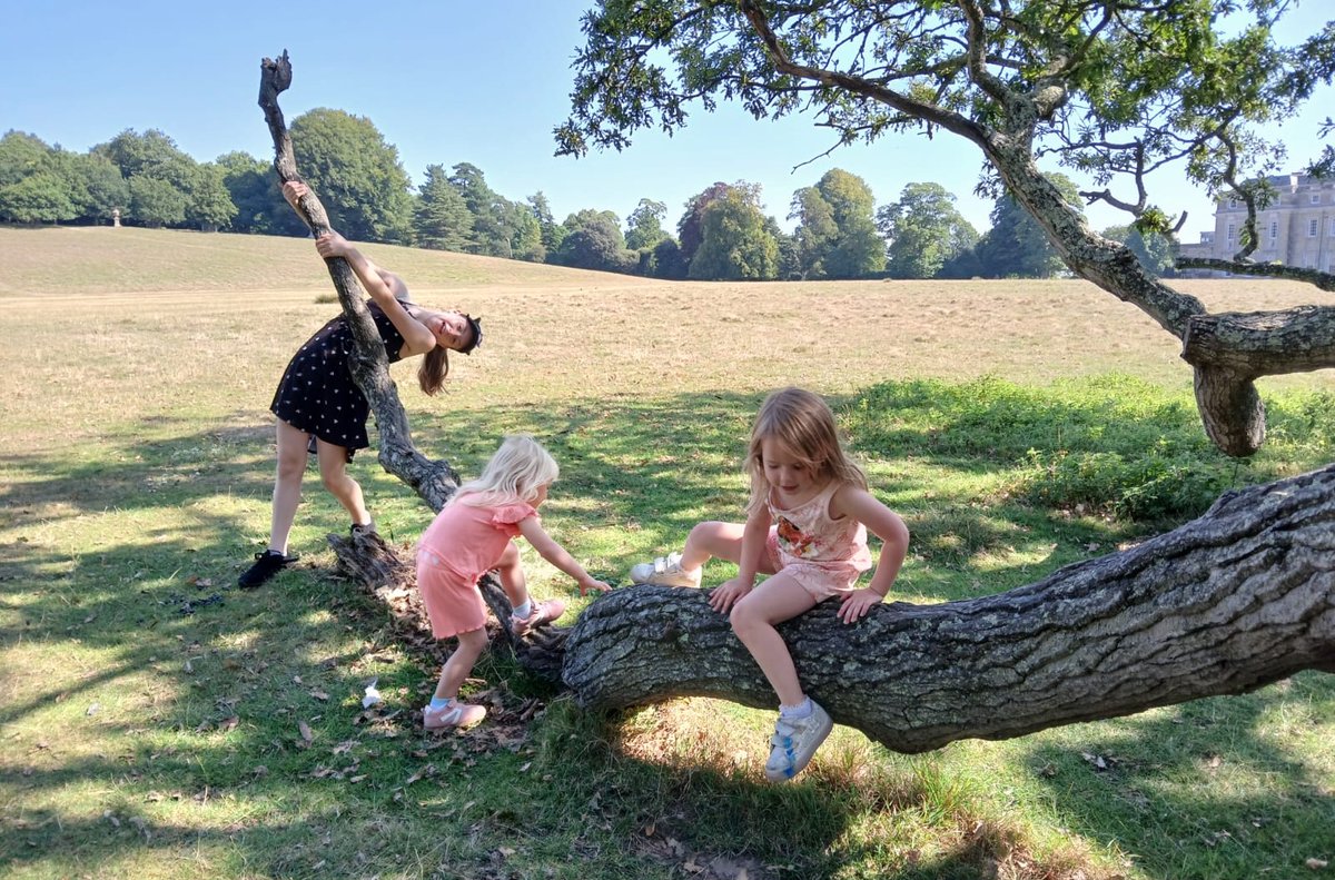 Family Support Work tweet media