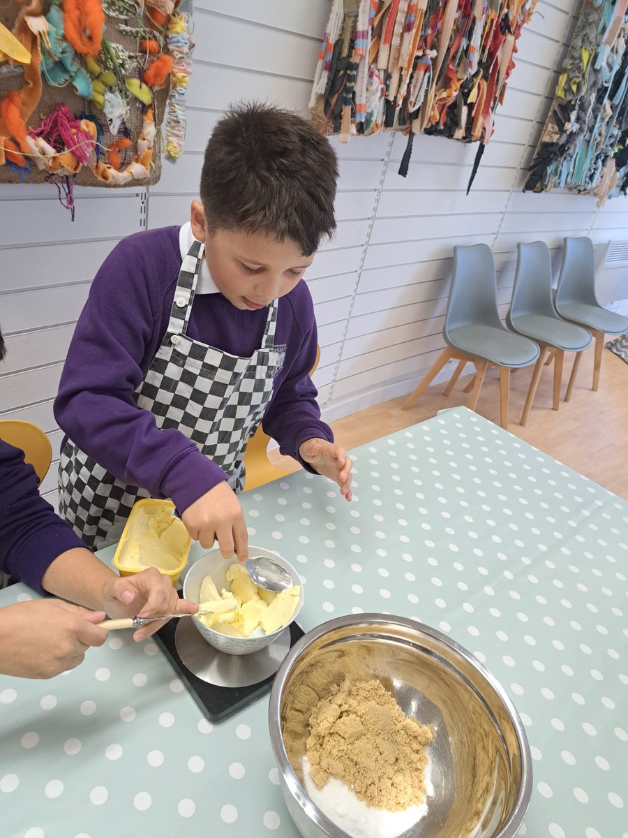 MorayFoodPlus's tweet photo. This morning at The Bosie, Seafield PS pupils made some delicious chocolate chip cookies.  They had time to play dobble and lego too. Tasting was the best bit. 😋 https://t.co/lYUyuSX7f7