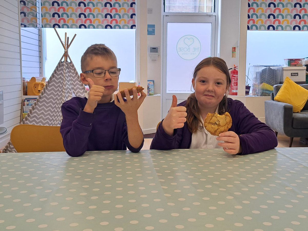 MorayFoodPlus's tweet photo. This morning at The Bosie, Seafield PS pupils made some delicious chocolate chip cookies.  They had time to play dobble and lego too. Tasting was the best bit. 😋 https://t.co/lYUyuSX7f7
