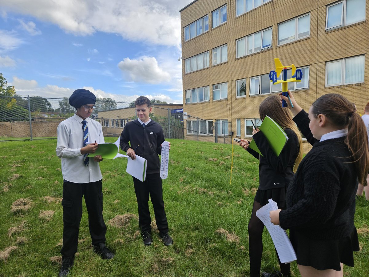 Mrs Grant tweet media