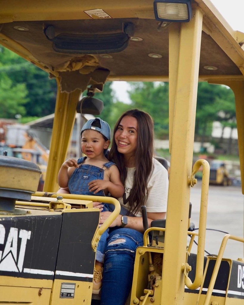 ✨Staff Spotlight✨
Ms. Samantha Penecale