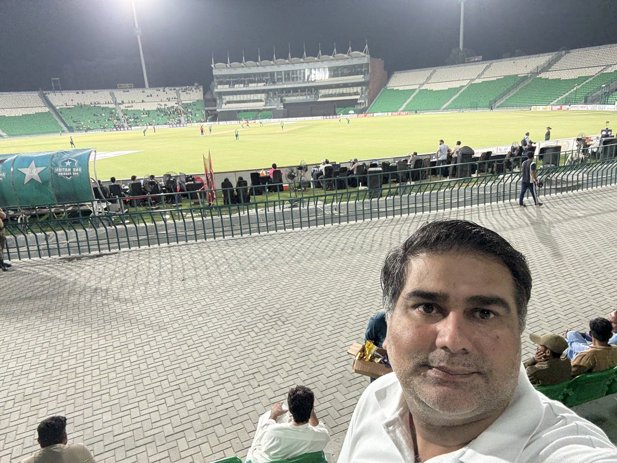 Supporting our girls in Gaddafi ..