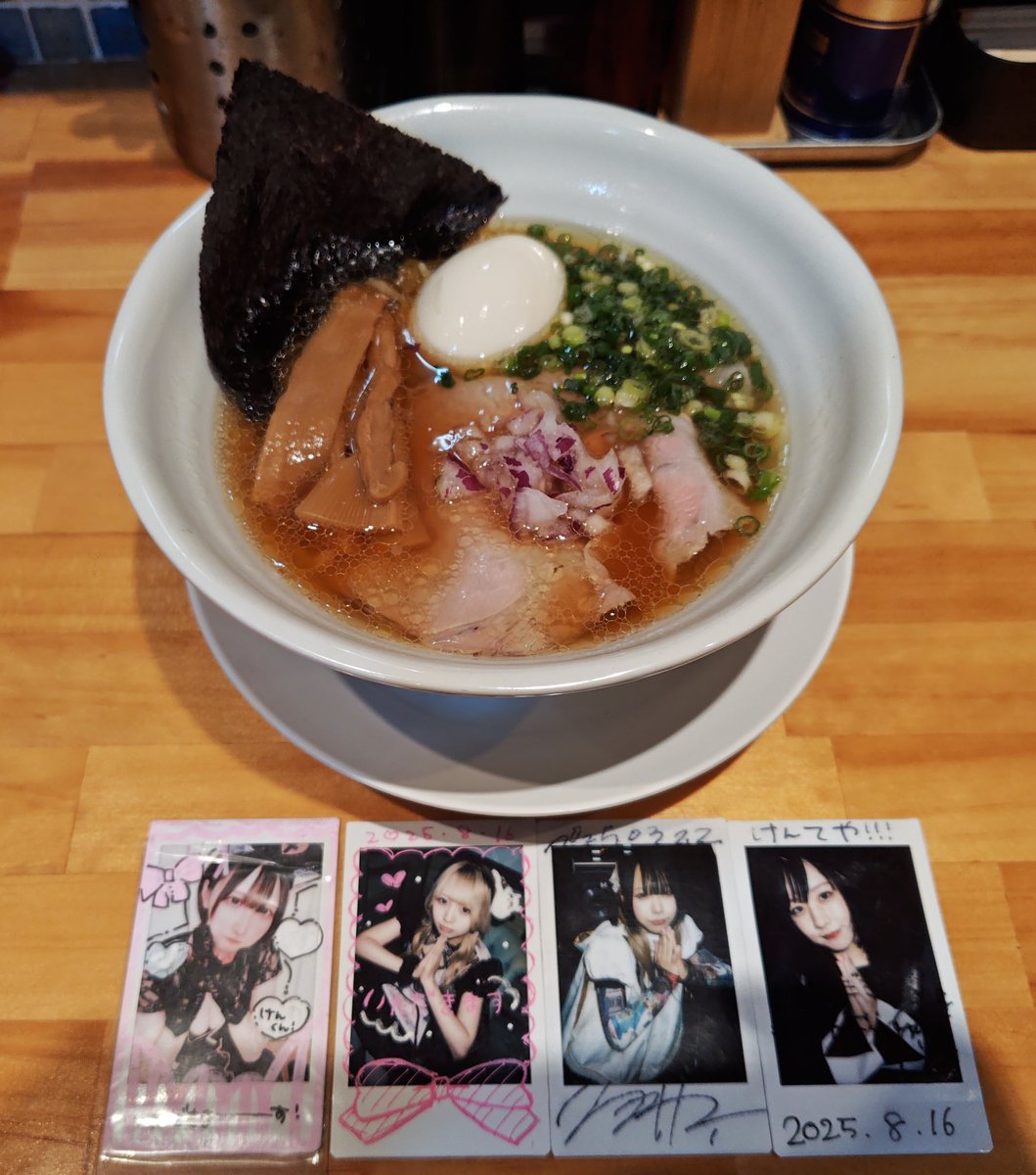 詩文さん　dinnerだよ　詩文さん

ラーメン食べるよ　りまちゃん

豚骨の聖地久留米で醤油ラーメン食べるよ　NANAてや

たまには醤油ラーメンも良いよ　ゆめちゃん

#ちむらいふ
#りまちゃんのラーメン日記
#てやめし
#有栖川です