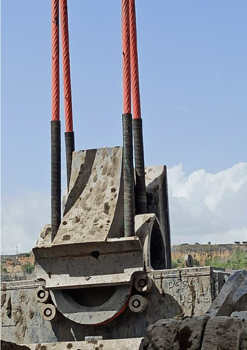 TheWRExchange's tweet image. WireCo Introduces UNION Gladiator Shield™ Protection System to Extend Hoist Rope Life and Cut Mining Downtime. See link in Comments!
#wirerope #liftingequipment #mining
