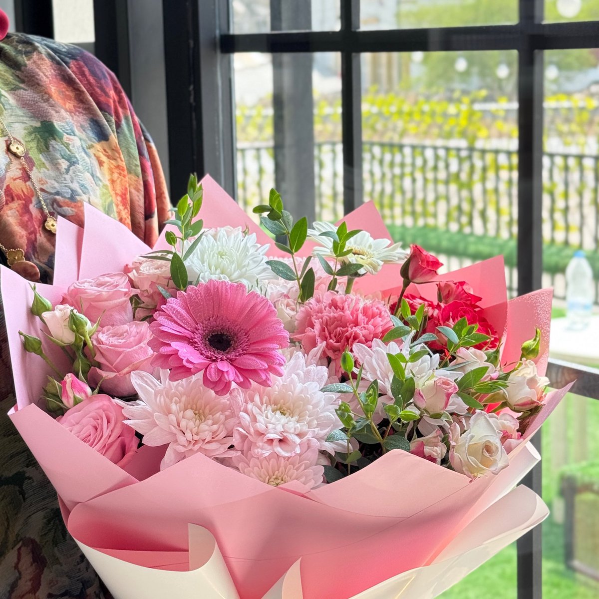 أَعشق الورد ❣️.