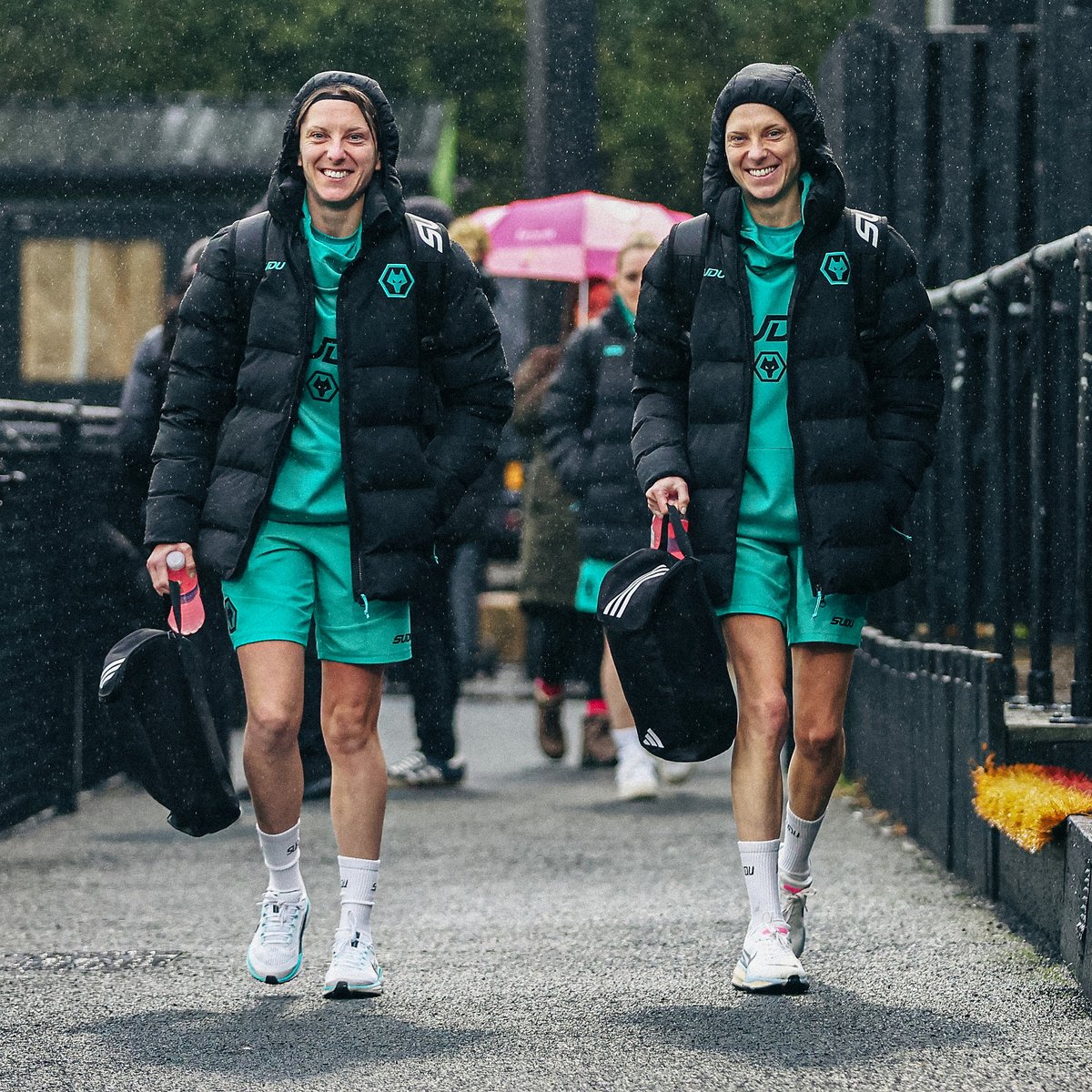Over 5️⃣5️⃣0️⃣ appearances in one photo.

Happy birthday Jade and Emma Cross! 🥳