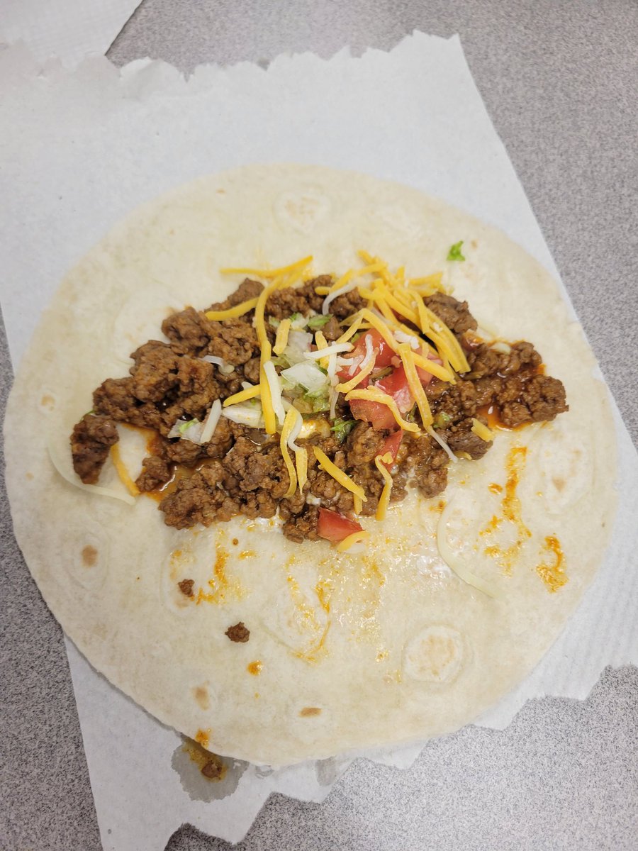 Anderson_FCS's tweet image. There is no better way to start the day than TACOS!!! #CookingClass #ItIsNOTRegansBirthday #AHSisFamily