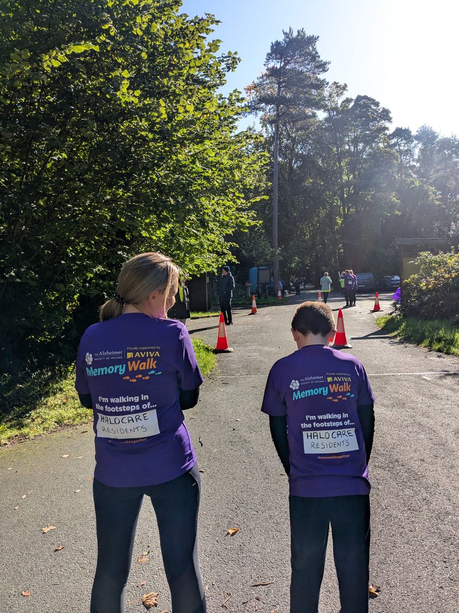 halo_care's tweet image. HaloCare team members Dorcas, Lauren, and Lorraine joined Jennifer Murnane O’Connor TD and Age Friendly Ambassador, Faith Amond in the @alzheimersocirl Memory Walk to support local day care &amp;amp; home services. A cause close to our hearts!  #MemoryWalk #AlzheimersAwareness
