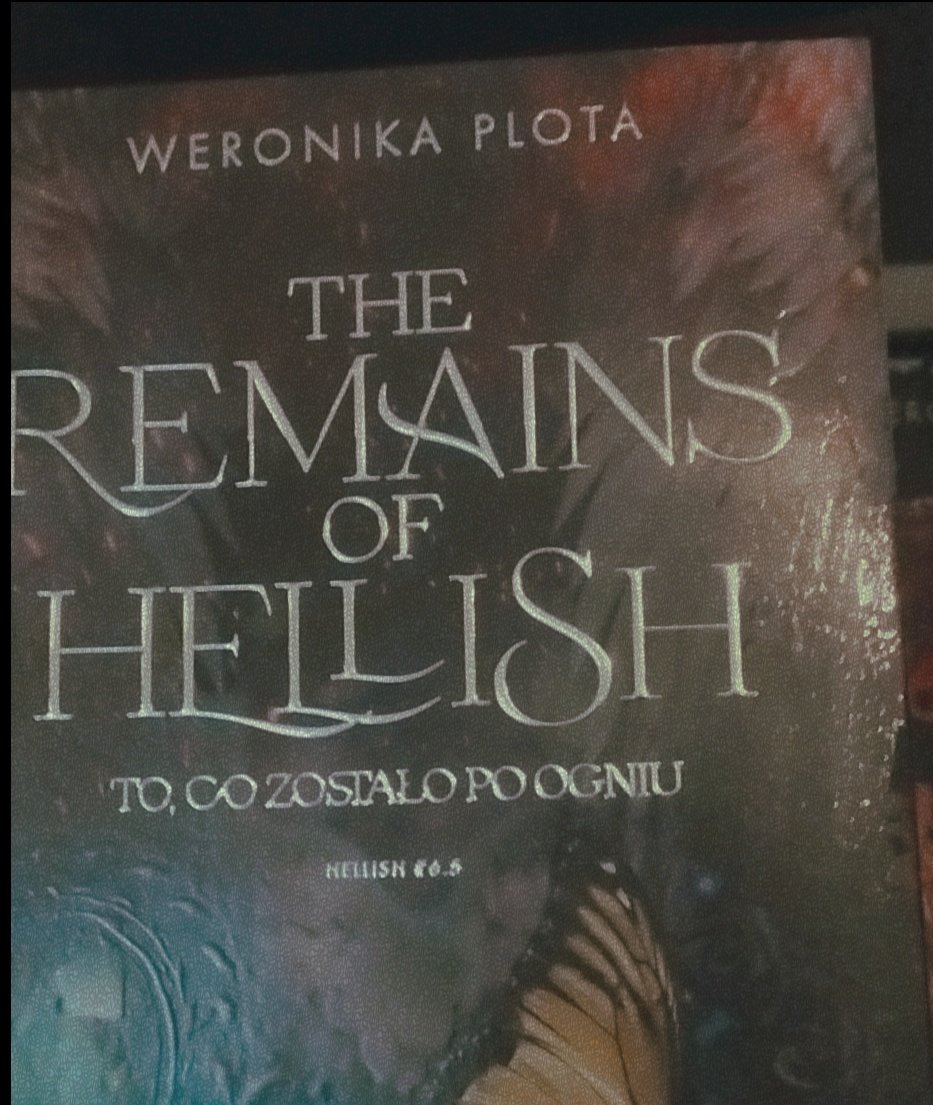 joviduet's tweet image. #theremainsofhellish
#twitteroweksiążkary 
Już u mnie 🥹 ale nie wiem czy jestem gotowa na ten maraton płaczu bo muszę nadrobić jeszcze white agony i the golden one 😔
Na razie idę się pozachwycać 😍