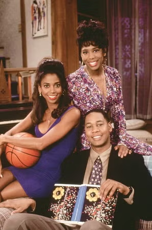 k50cullen's tweet photo. In 1992 and 33 Years Ago, #HanginWithMrCooper premiered on @ABCNetwork on this day RT and Like if you love and miss this show. (@MARKCURRY, @hollyrpeete, #DawnnLewis, @ravensymone, #SaundraQuarterman, #NeilCarter, @Wilsongottalent, @TheOmarGooding, @fullhouseguy, #DannyKallis, https://t.co/IPtN3uskrY