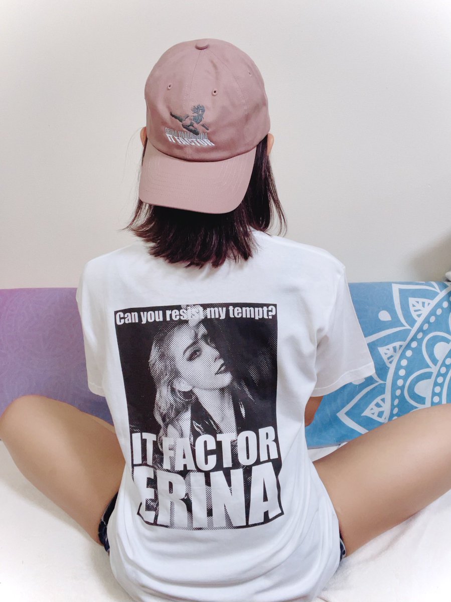 yamanakaerina's tweet image. 念願だったTシャツもついに完成！
デザイナーは母✨

M･L各4000円
明日から販売させていただきます☺️

#ItFactor