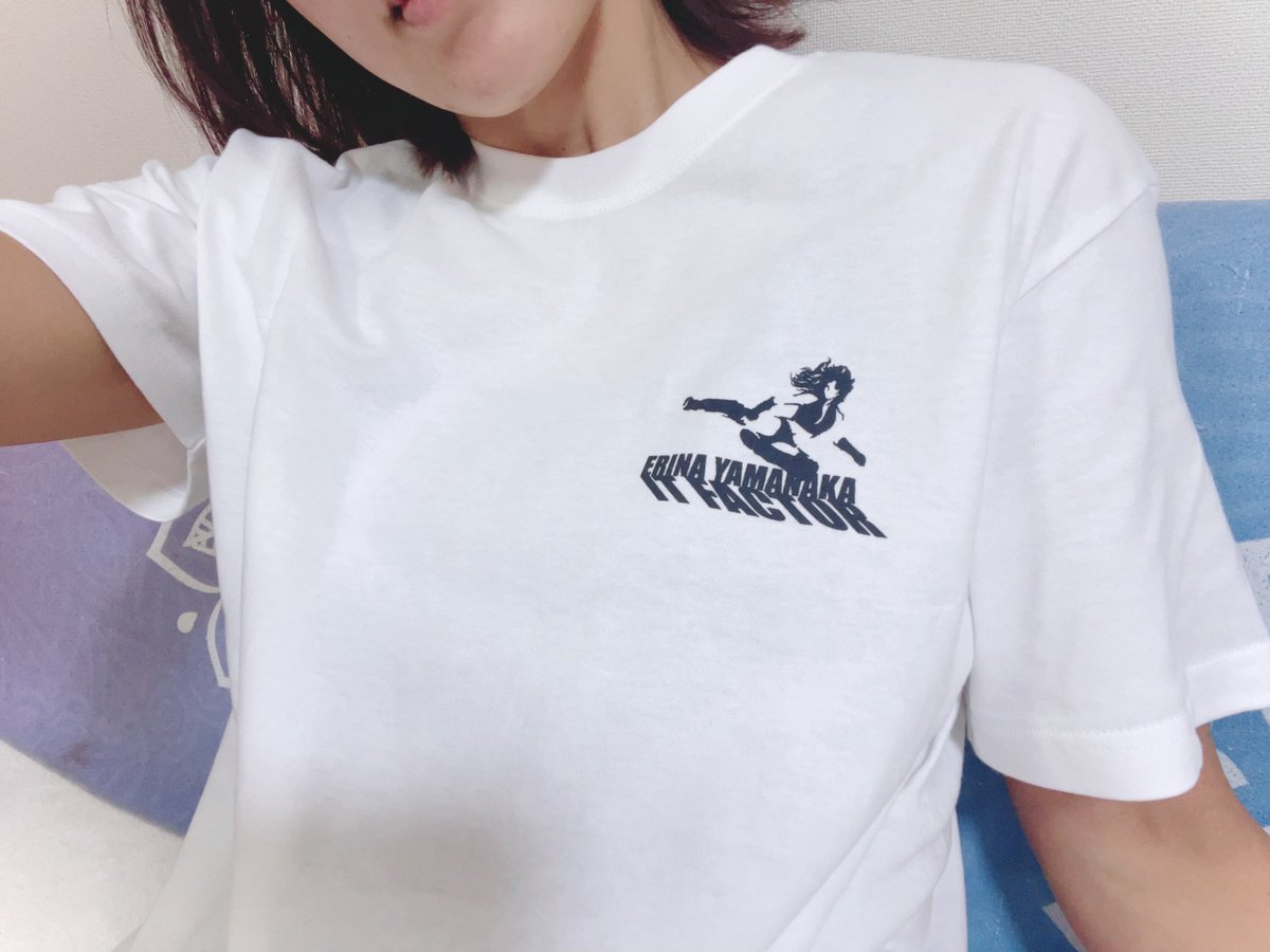 yamanakaerina's tweet image. 念願だったTシャツもついに完成！
デザイナーは母✨

M･L各4000円
明日から販売させていただきます☺️

#ItFactor