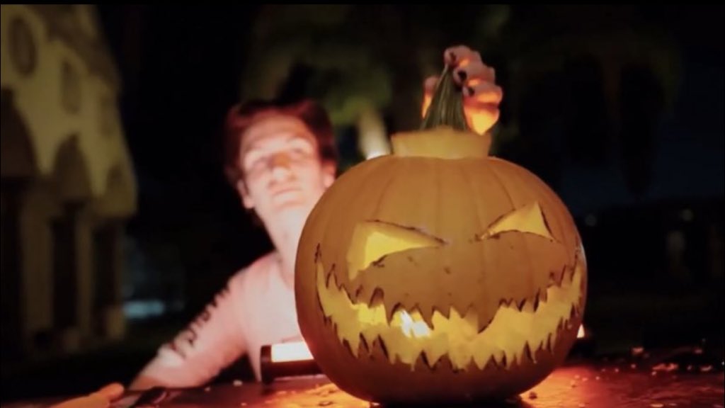 Happy first day of fall! 🍂🎃