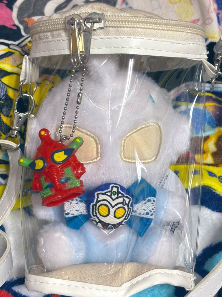 名古屋アスレ大人回参加してきました☺️
Ｚと握手しながら「これはヒッポリトカプセルに閉じ込められちゃったＺです。エースが助けに来てくれるのを待ってます」って見せたら『えええ〜〜〜〜？？？💦💦💦いやいやいやいやそんなぁ〜〜…うん！エース兄さんが来てくれるなら安心です！』って言ってた😄