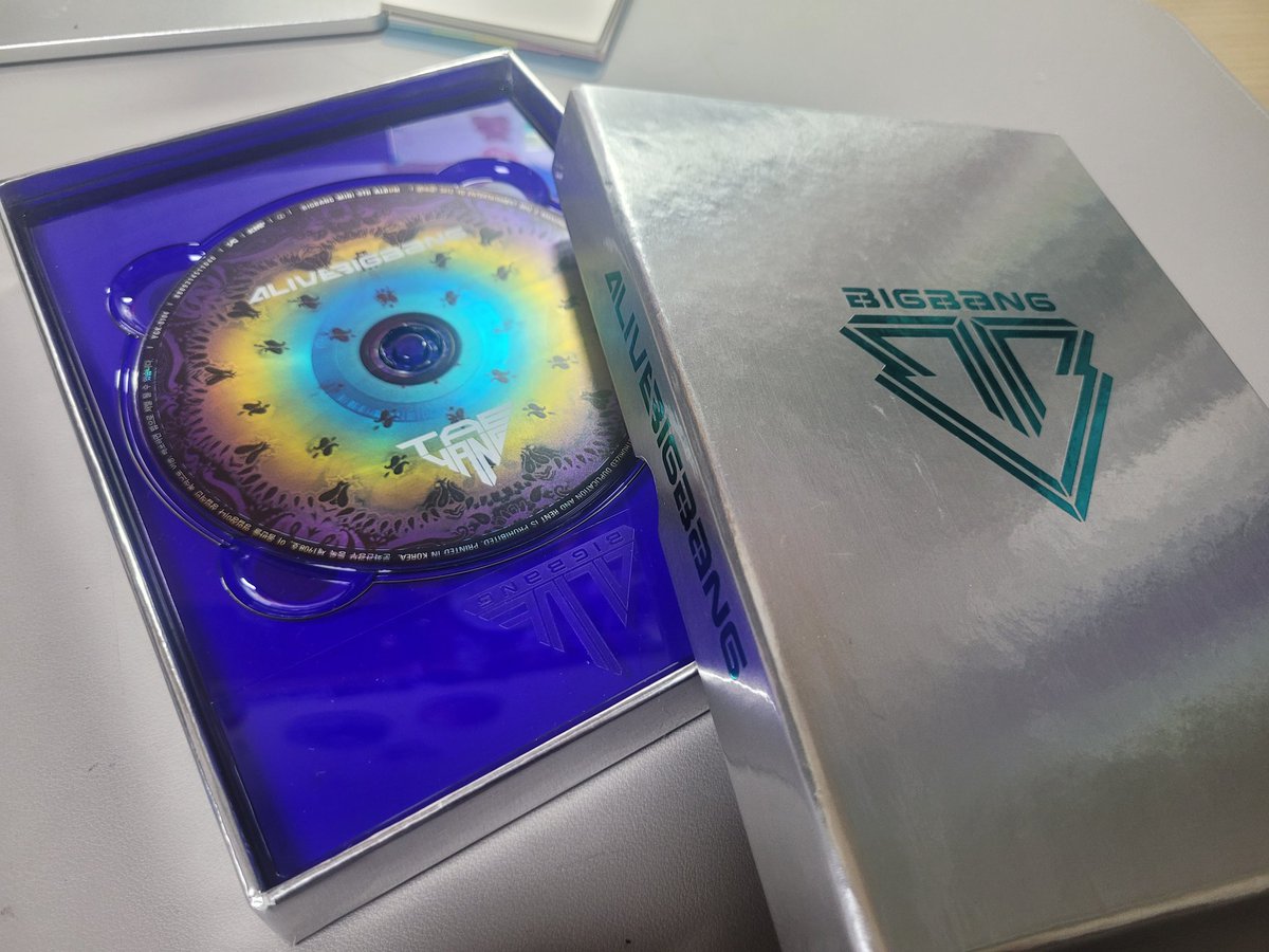 egg_tt1207's tweet photo. 좋으다....선물받아버리고 말았어요
특히 두번째 산소호흡기 탑 가장 애정하는 중 하나라 너무나 행복함 🥹 https://t.co/4sgCwBdneu