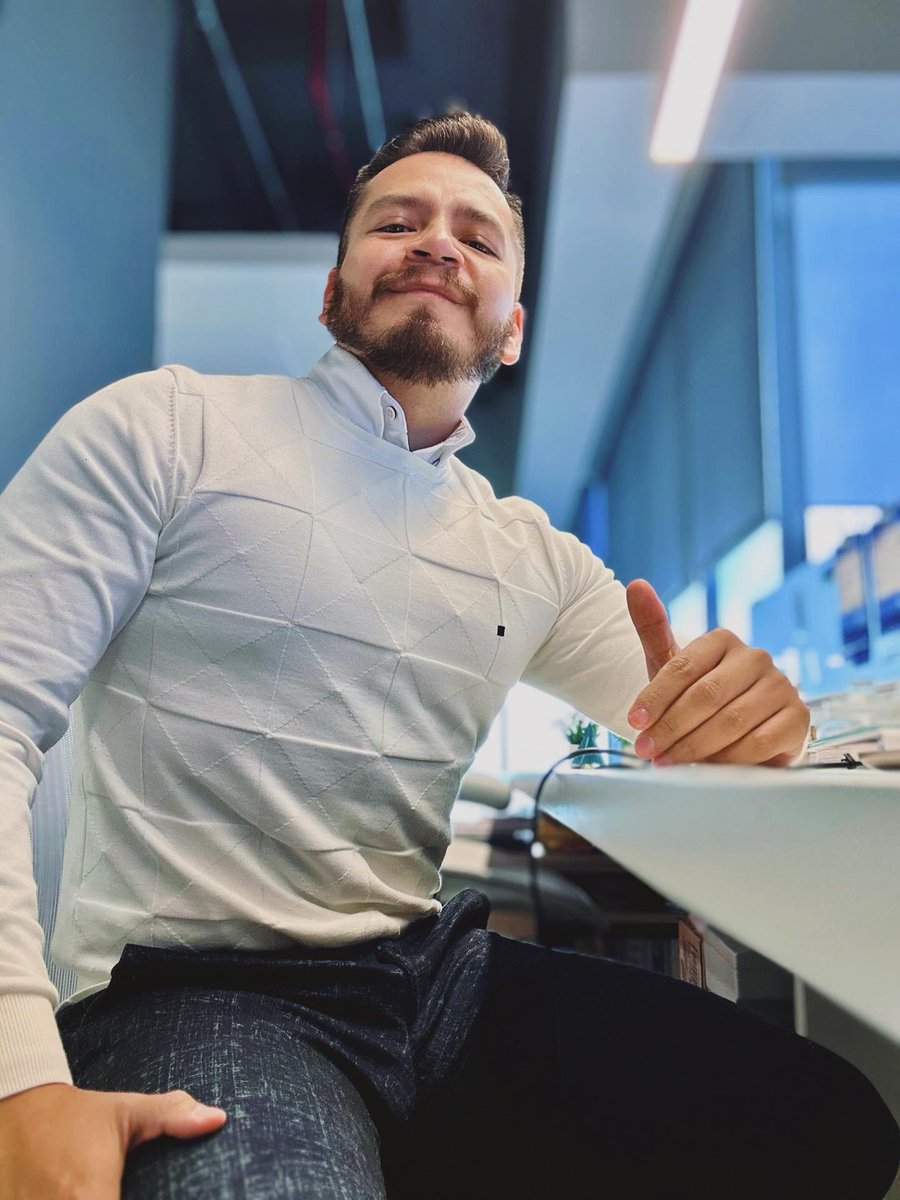 FerAlvarado1202's tweet photo. • 🧔🏻‍♂️🫰🏼 https://t.co/fDgTrmnK6b