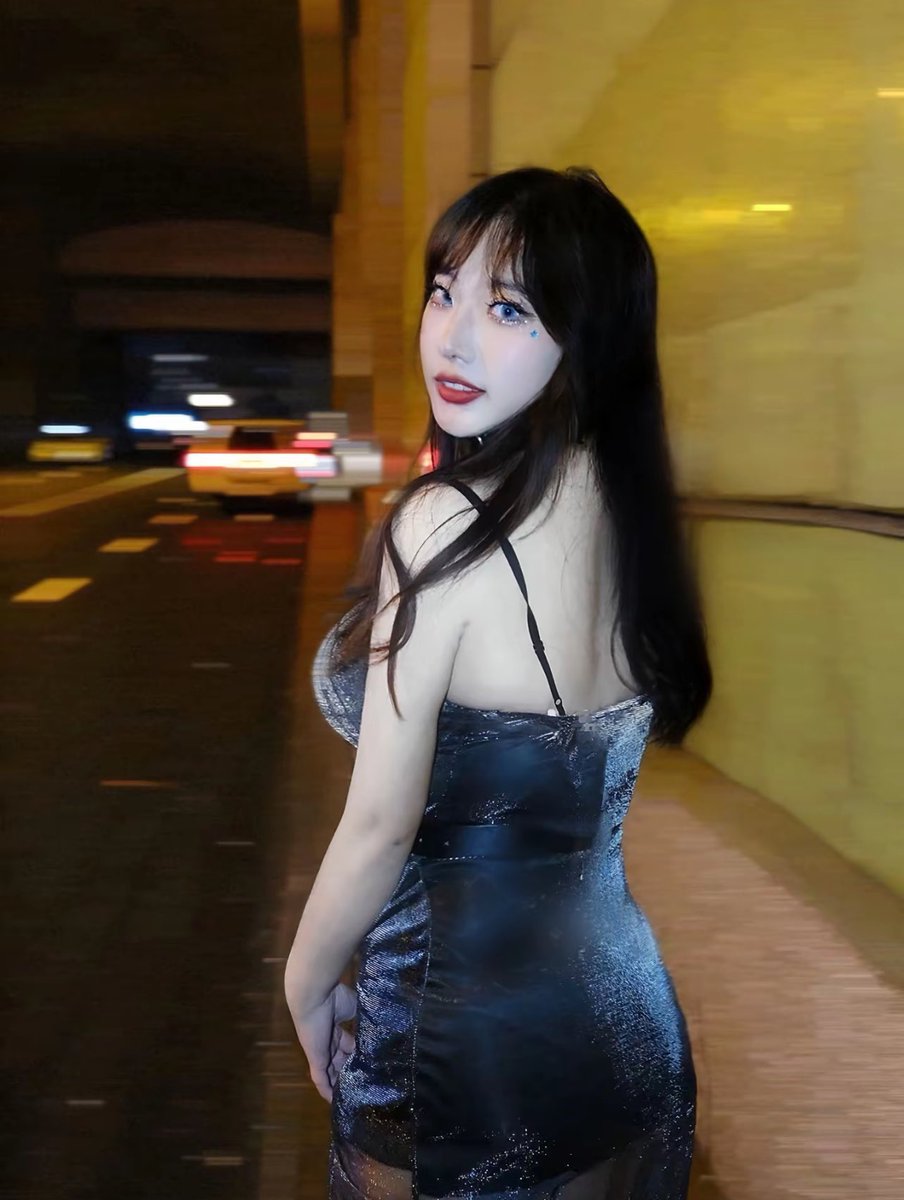 反差的一晚  #眼镜婊  #反差婊的生活日常  #BBW #大雷 #蜜桃臀 #女大学生 #欠操