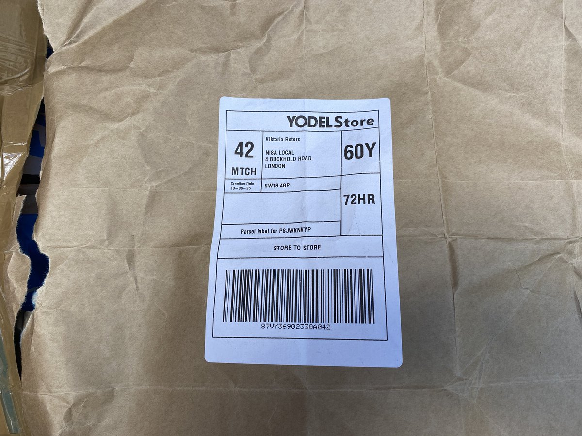 The <a href="/Biffa/">Biffa</a> bin is still in Chapel Yard. Special thank you to evil selfish Viktoria Roters for dumping her rubbish next to it. How many more phone calls do we have to make to get rid of this Biffa bin???