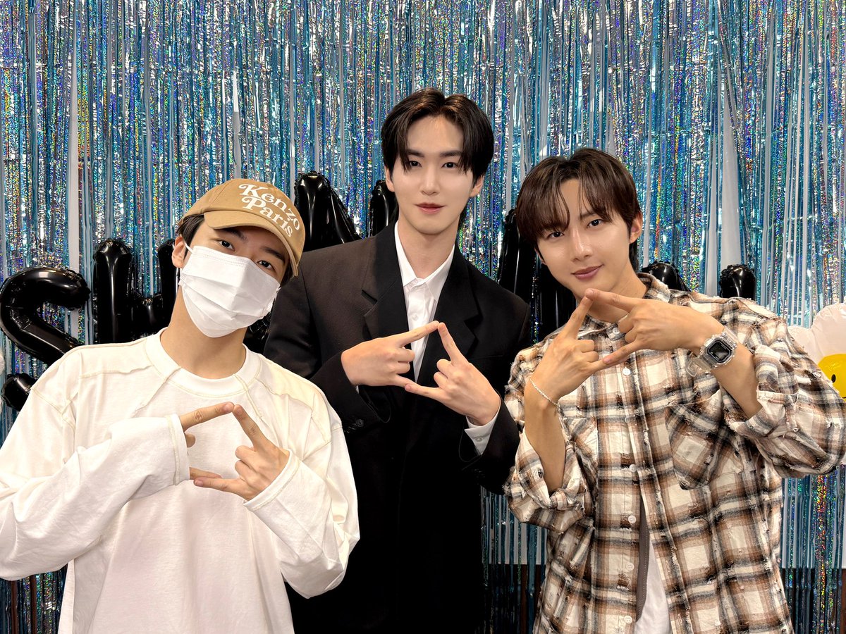 Shinwon oficialmente completou seu serviço militar, bem-vindo de volta!! 🥳 #LetsGO_SHINWON