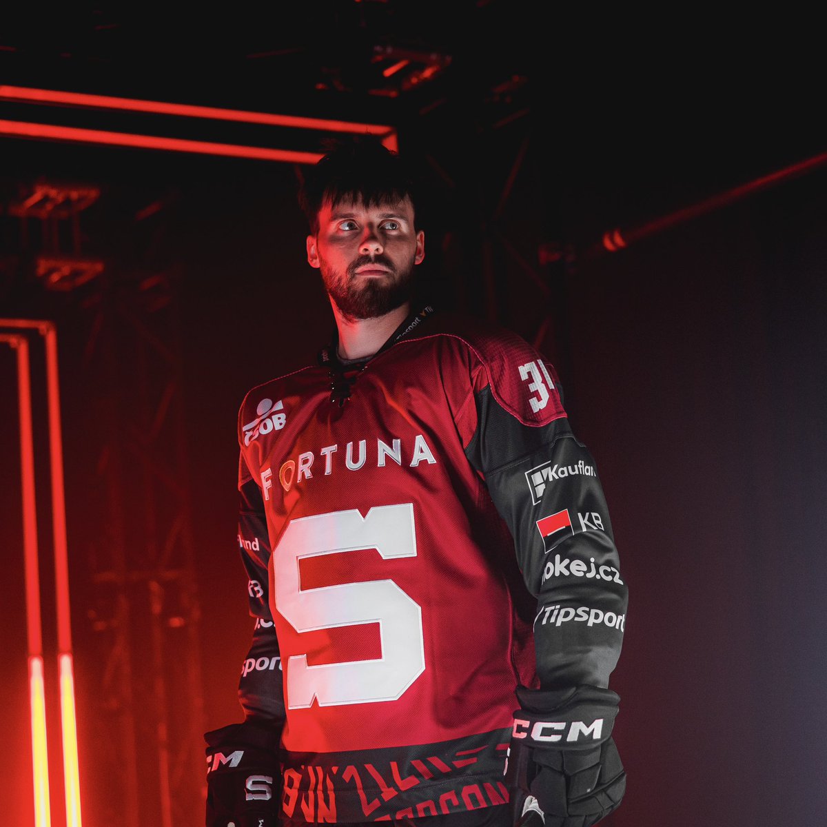 Go4GoldAgency's tweet photo. 🏒 HC Sparta Prague – Media Day 2025

We’ve been helping @hcspartapraha for many years to transform Media Day into unique visual content. 💡

This year, the players experienced a 10-meter-long LED light tunnel, where we created materials for the Hype Intro and goal scenes. ♥️🖤 https://t.co/4pkaydwlxy