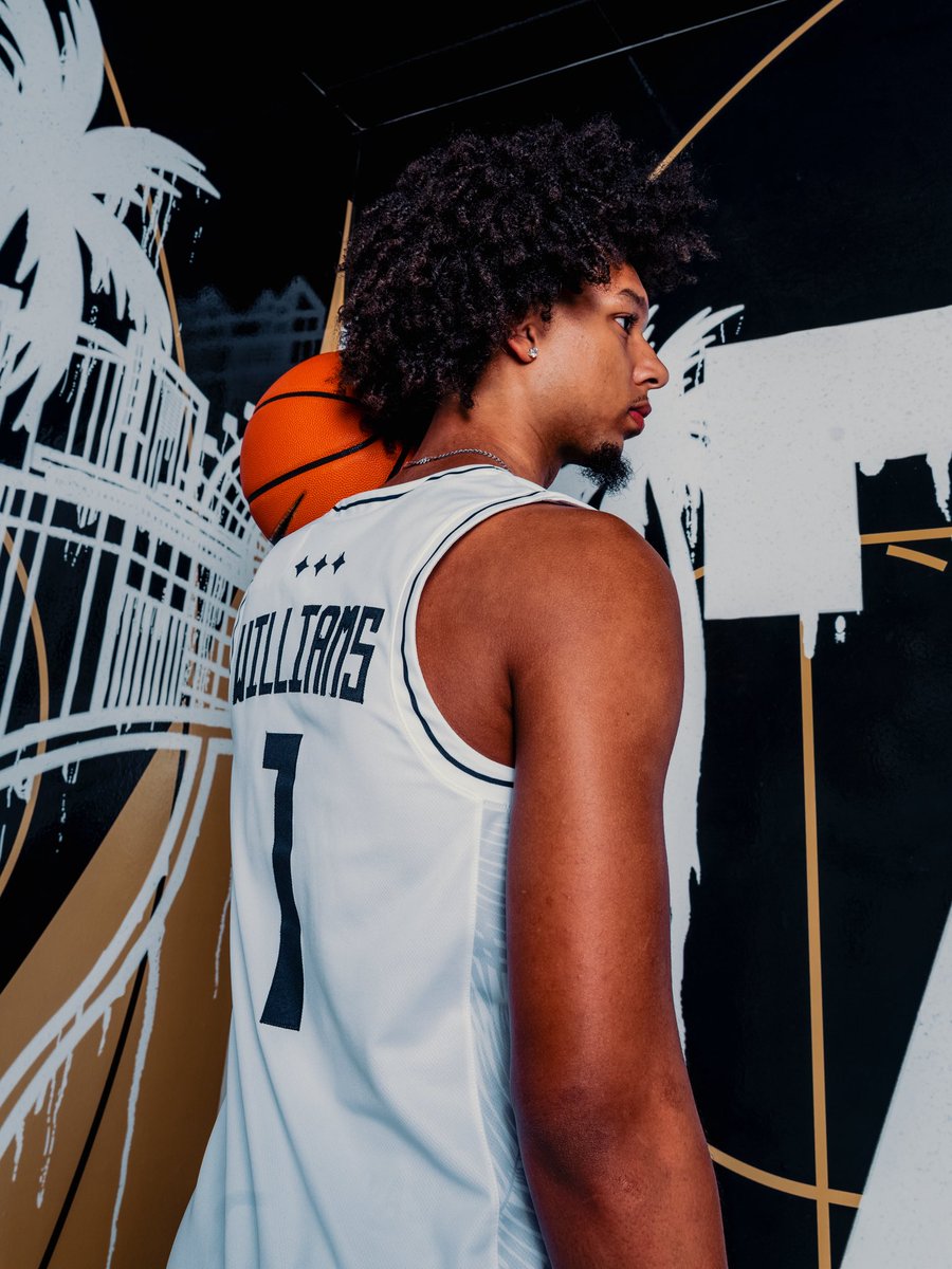 CalebW2_'s tweet image. Thank you to @UCF_MBB had a great time on my Official Visit‼️