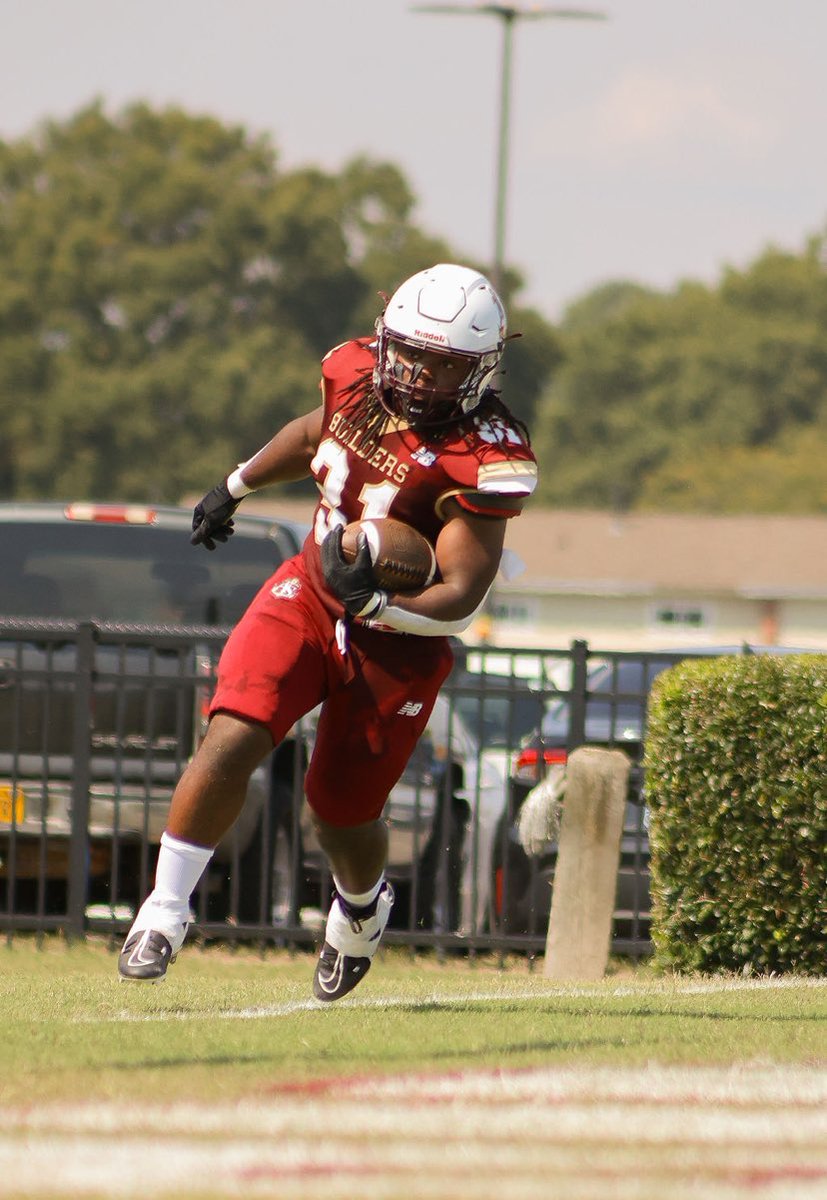 Game 3: 8 carries 41 yards 2 TD
#imback #blessed