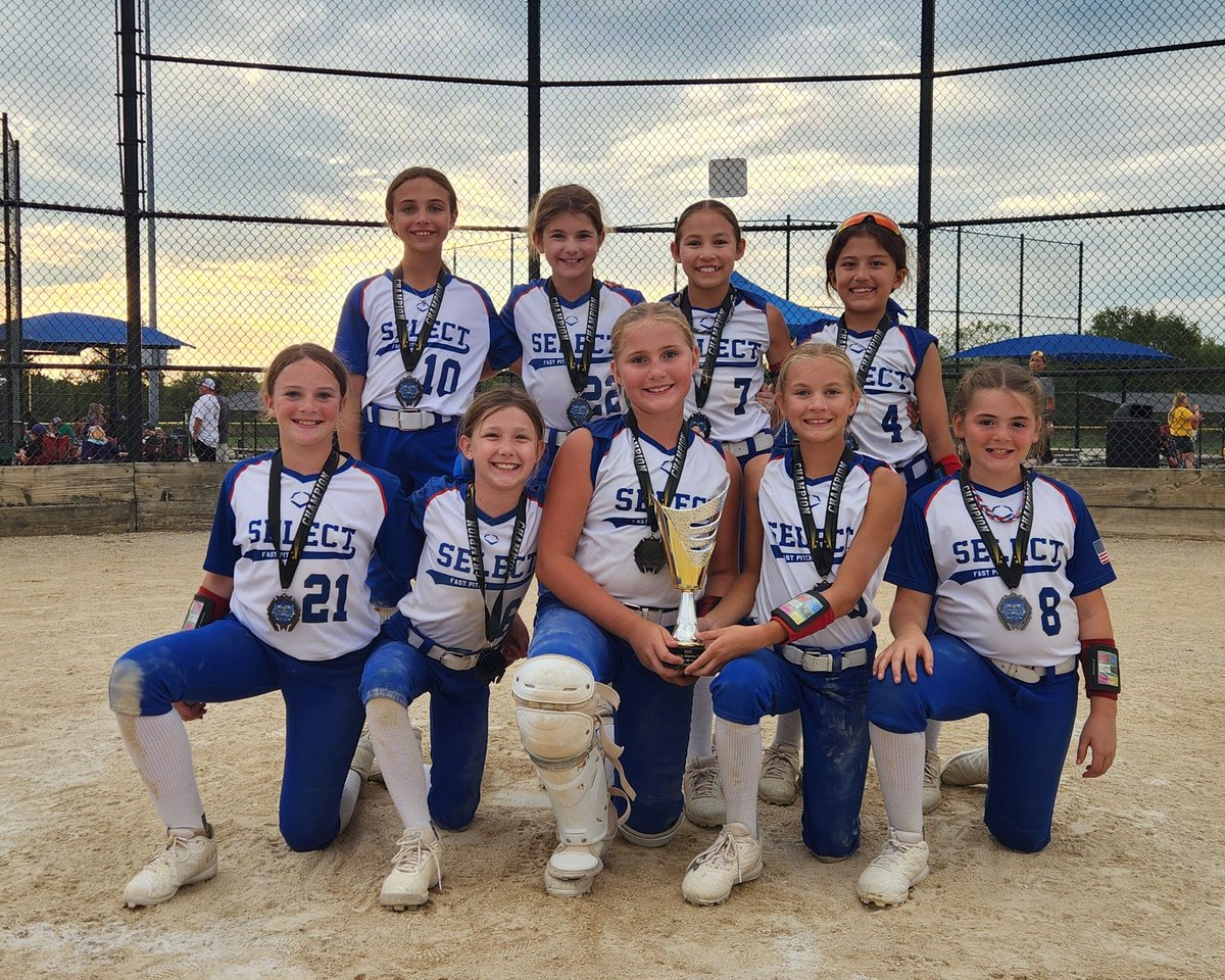 Select Fastpitch 2015 tweet media